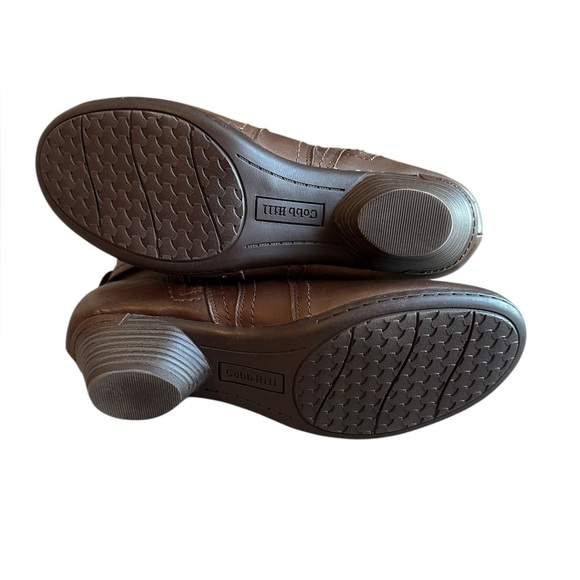 Cobb Hill Brown Leather Ankle Boots - Picture 6 of 7